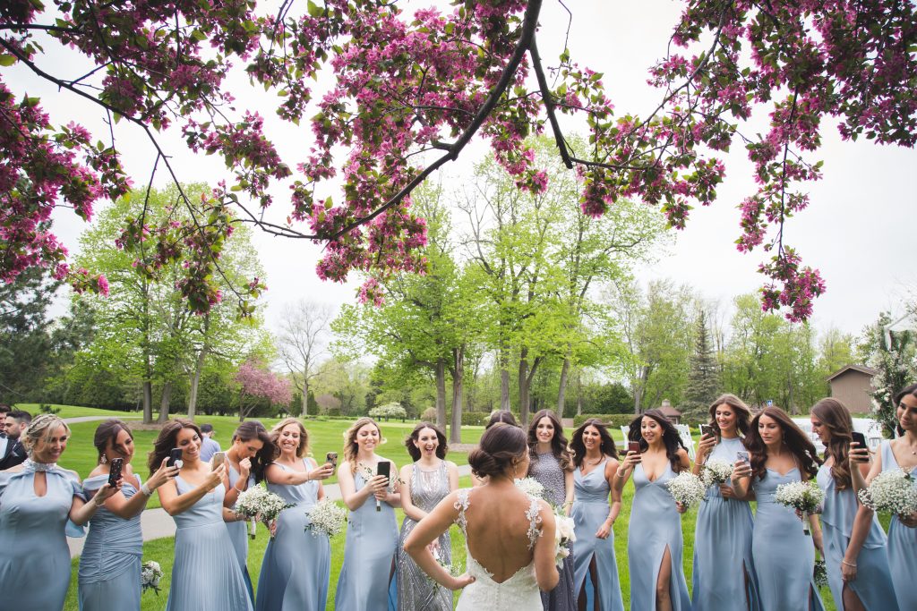 bridesmaids with blue dresses